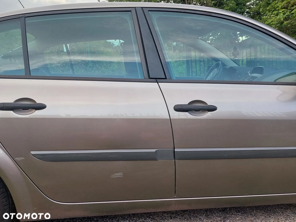 Renault Megane 1.6 16V Authentique - 6