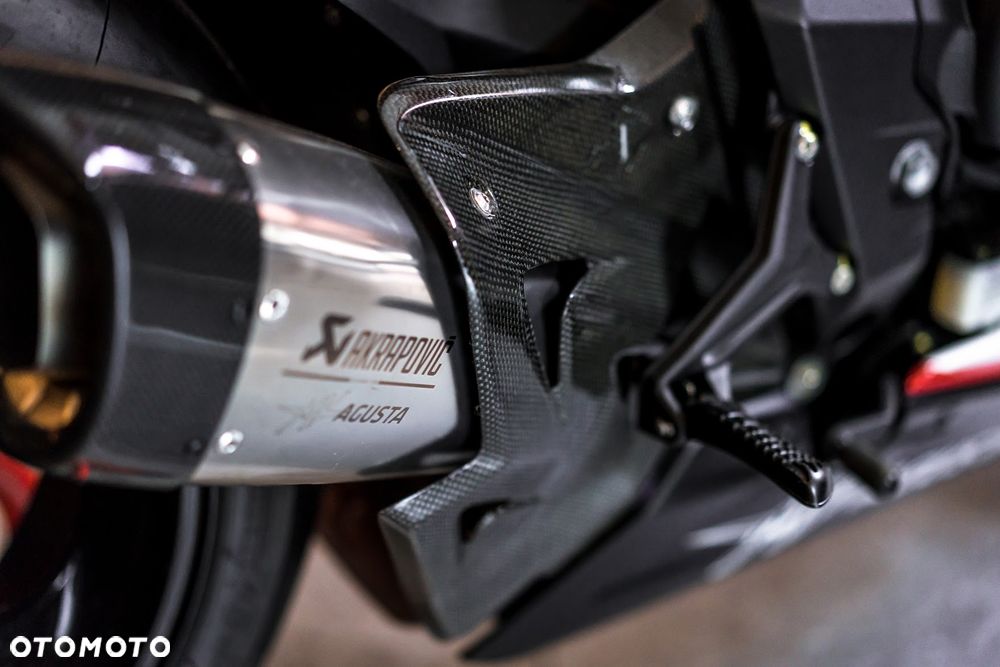MV AGUSTA F3 - 9