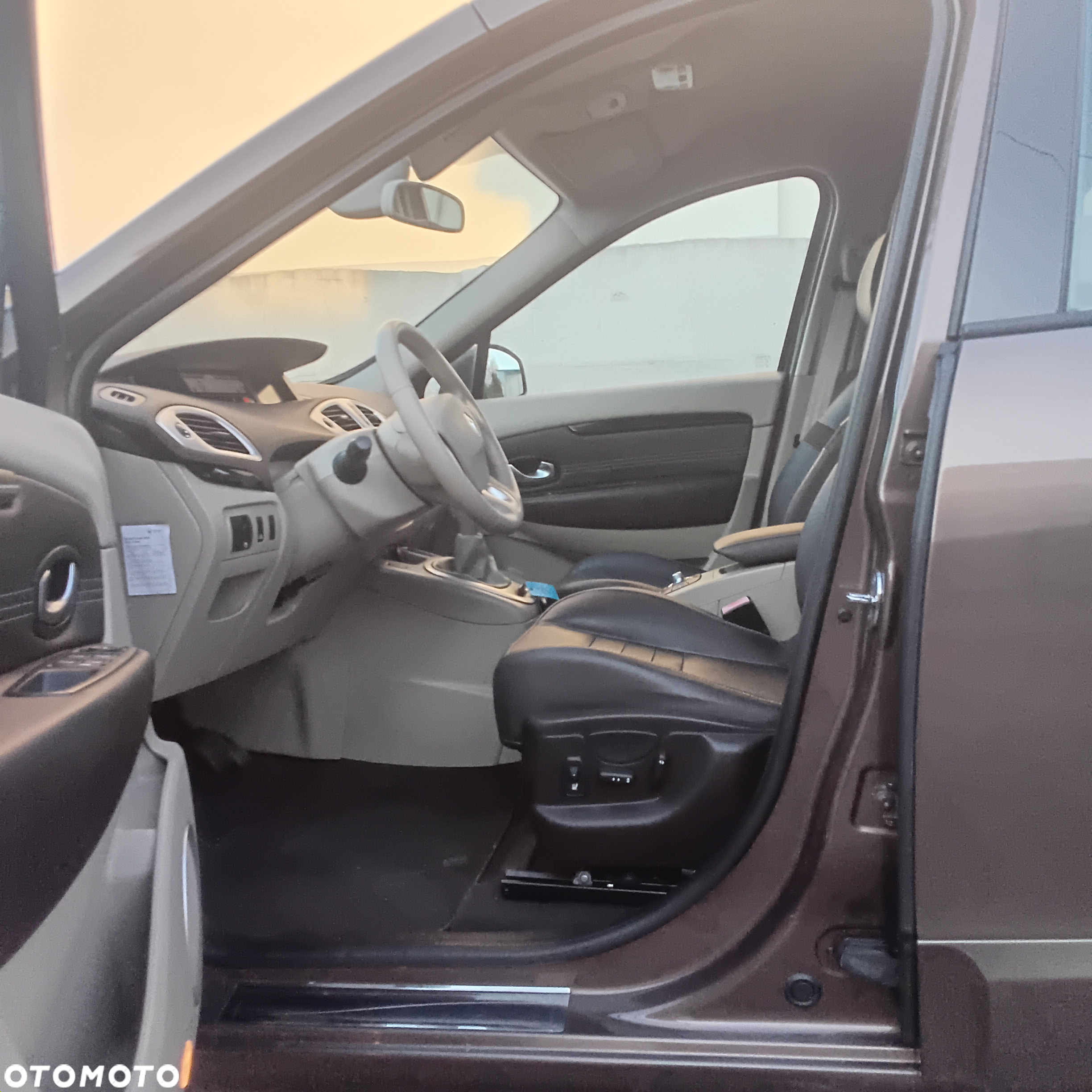 Renault Scenic - 19