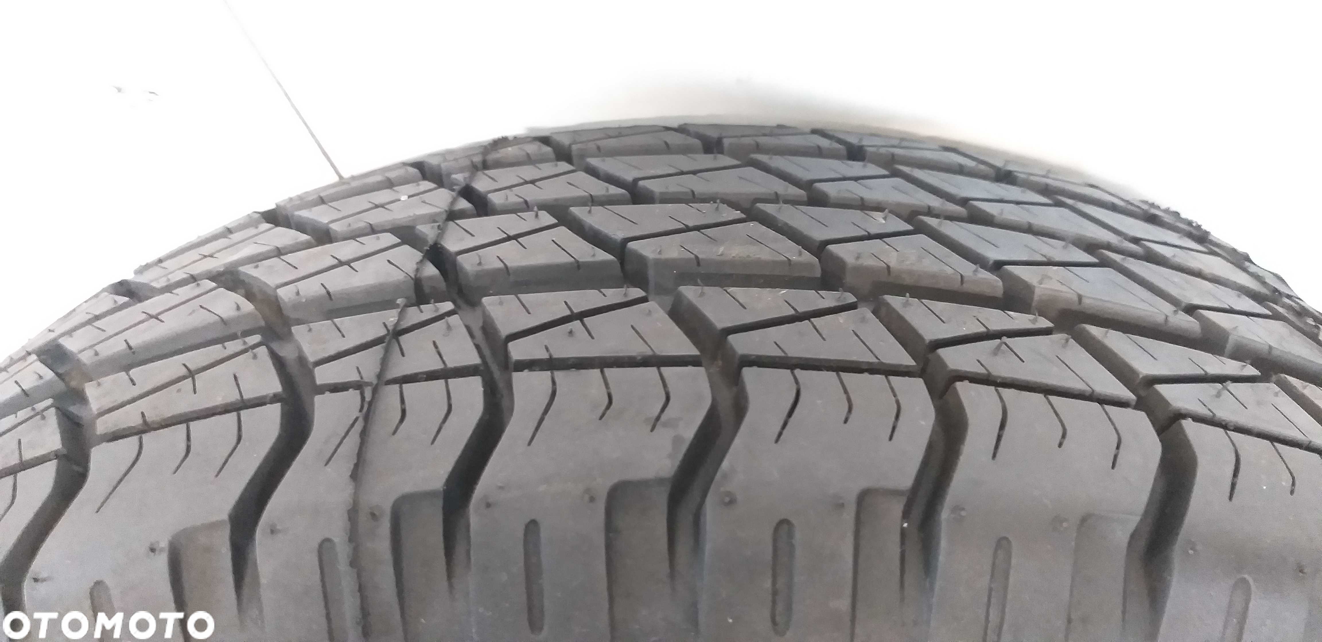 Szt 2400M Sztuka 245/70R16 GoodYear Wrangler HP - 8