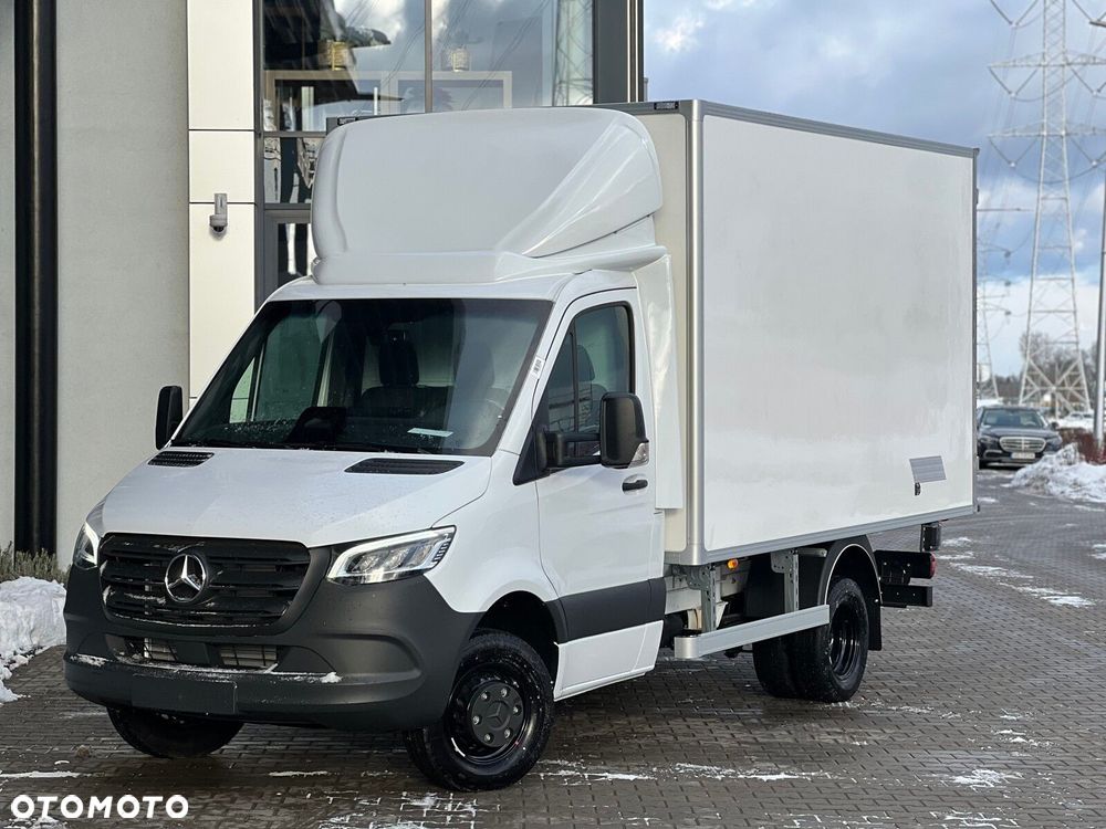 Mercedes-Benz Sprinter 517 CDI OM654