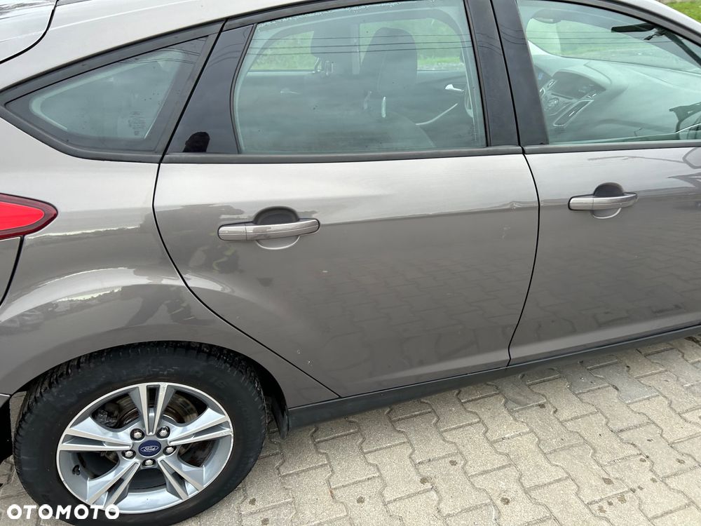 Ford Focus - 19