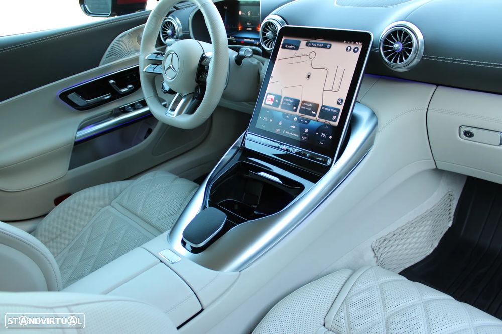 Mercedes-Benz SL 63 AMG 4Matic+ - 36