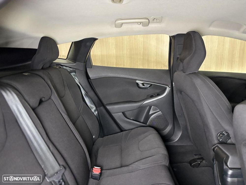 Volvo V40 2.0 D2 Kinetic Eco - 9