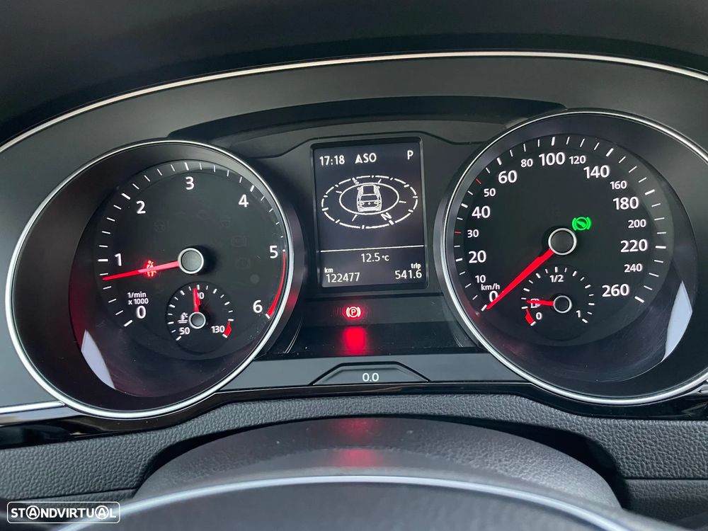 VW Passat Variant 2.0 TDi Business Package DSG - 12