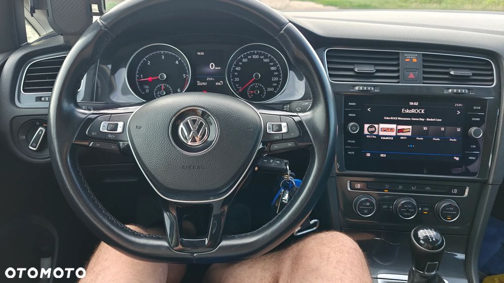 Volkswagen Golf 1.6 TDI BMT Comfortline - 14