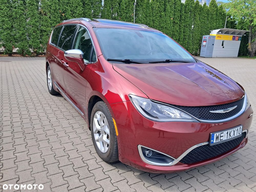 Chrysler Pacifica - 8