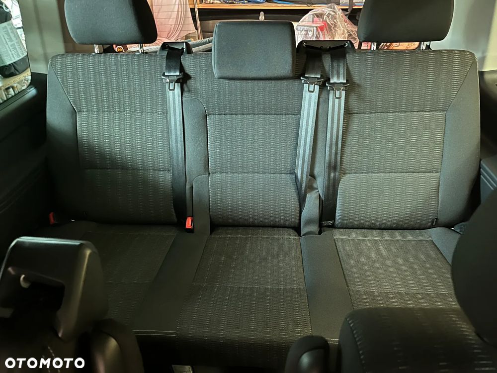 Volkswagen Multivan 2.0 TDI L2 Comfortline - 25