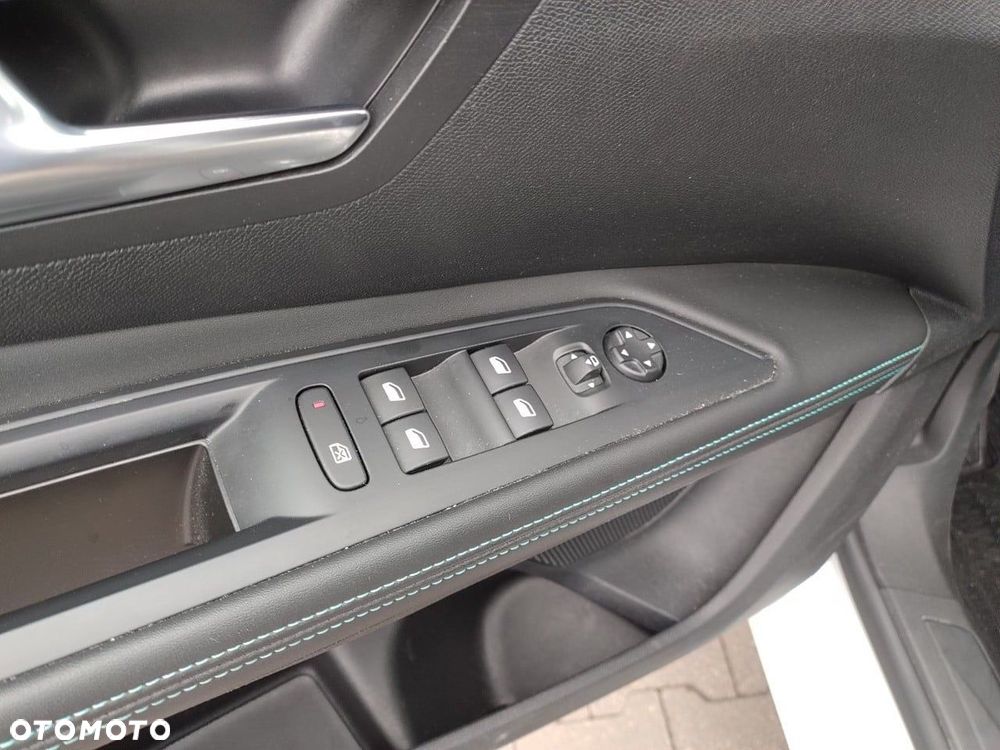 Peugeot 5008 1.5 BlueHDi Allure S&S EAT8 - 12