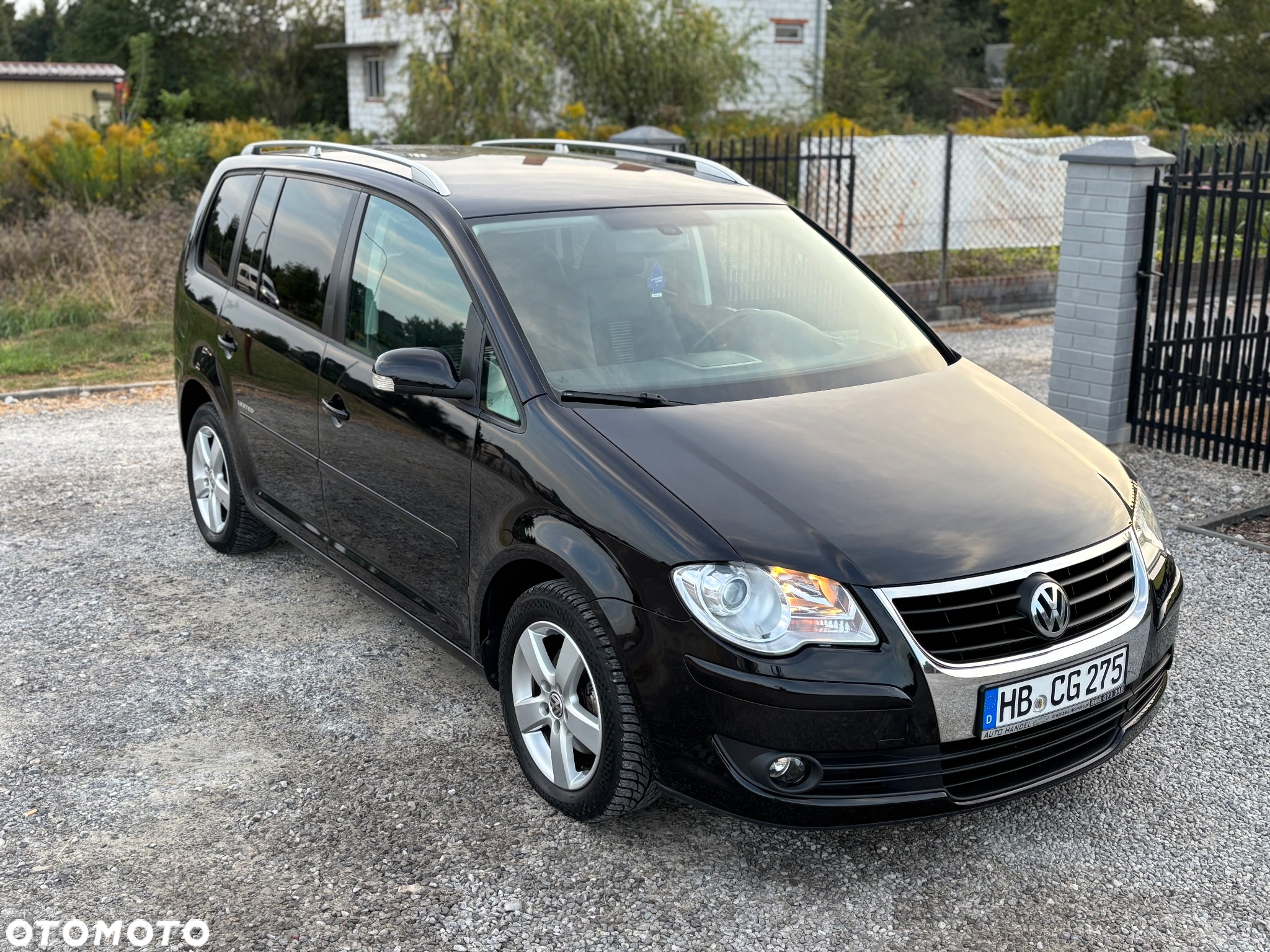 Volkswagen Touran - 2