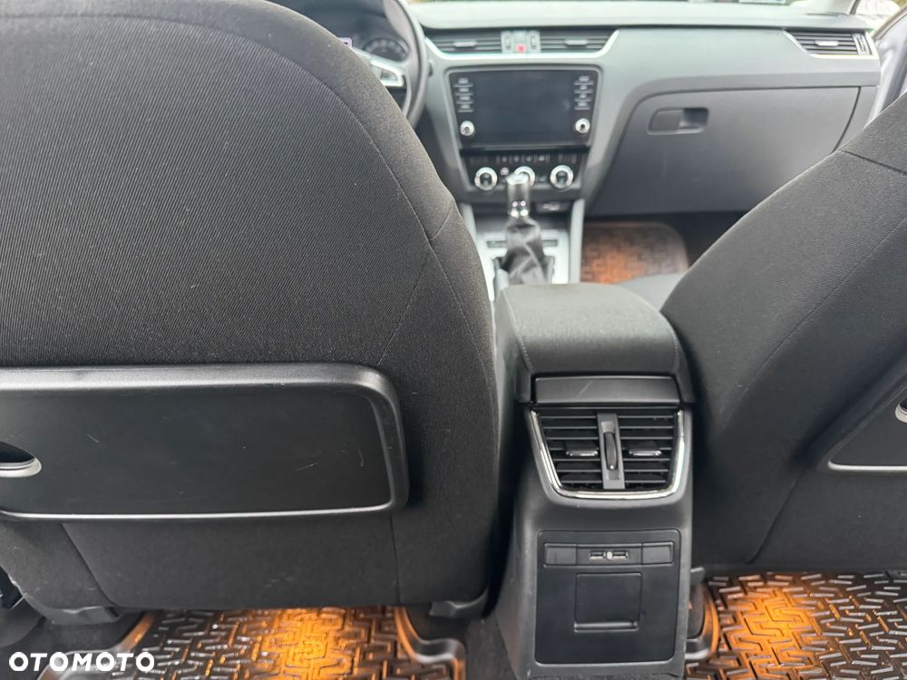 Skoda Octavia - 21