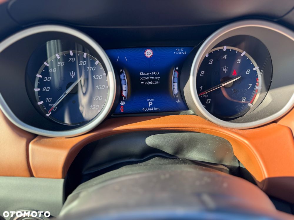 Maserati Ghibli S - 19