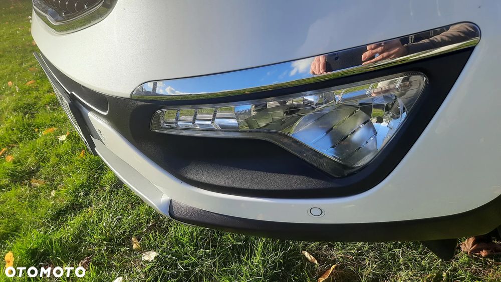 Kia Sportage 1.6 GDI 2WD ISG Dream-Team Edition - 27