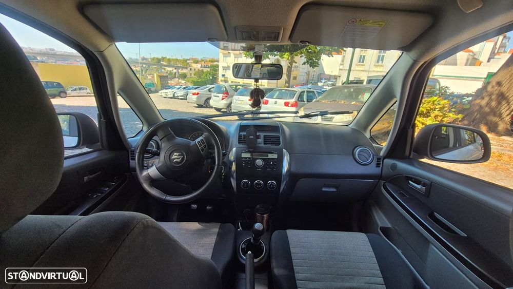 Suzuki SX4 1.5 GLX Outdoor Line - 5