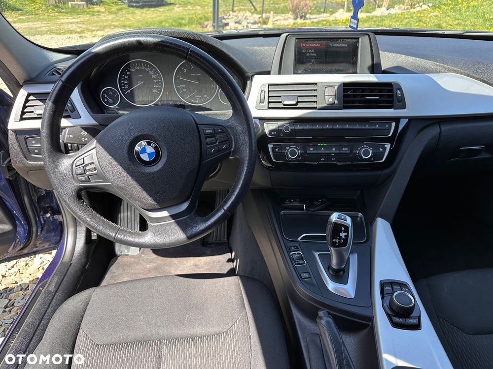 BMW Seria 3 318i Edition Luxury Line Purity - 8