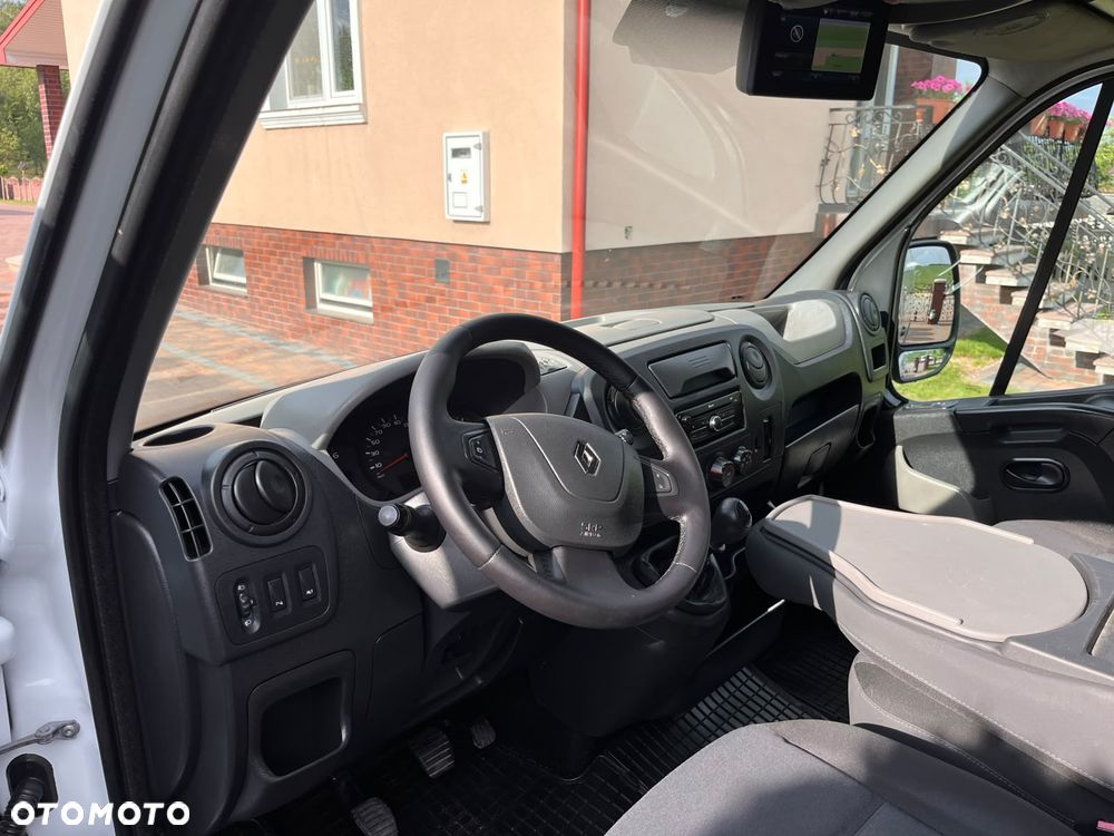 Renault Master - 25