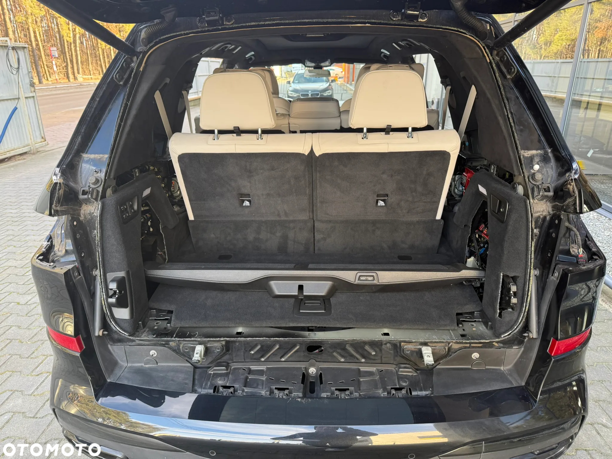 BMW X7 M50i sport - 10