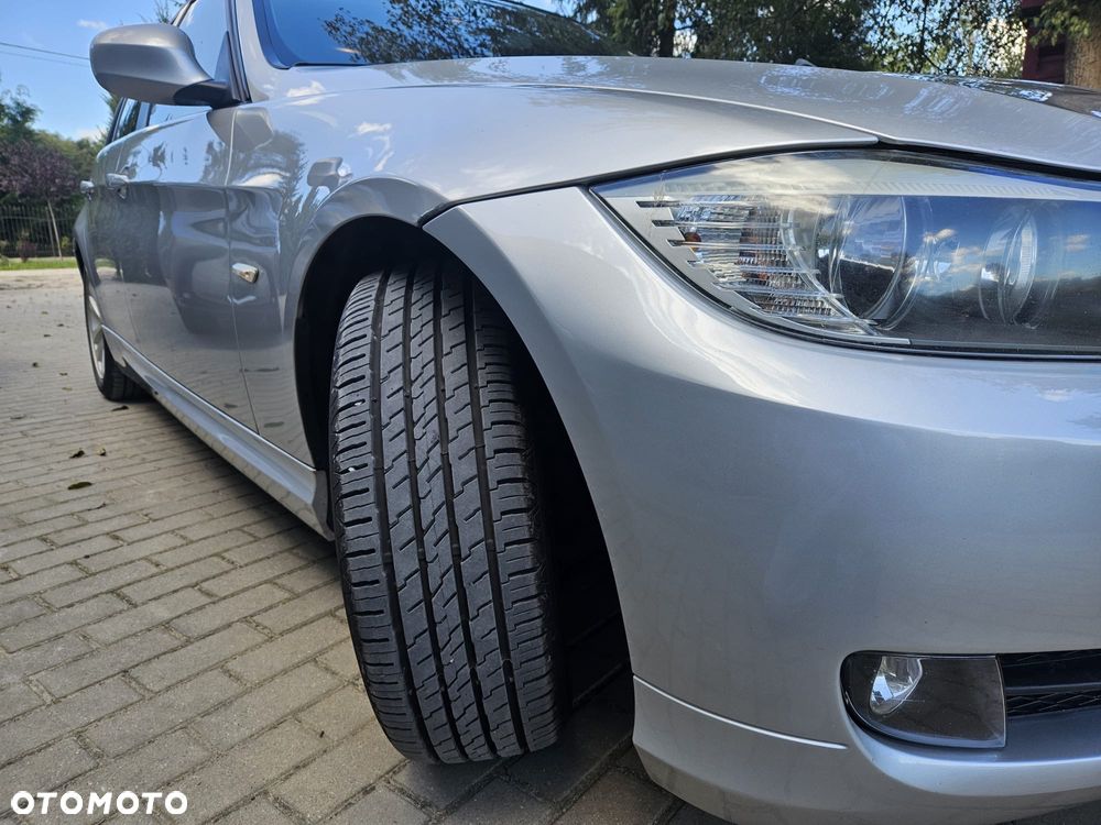 BMW Seria 3 320d DPF Efficient Dynamics Edition - 8