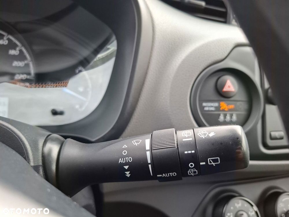 Toyota Yaris 1.0 Active EU6 - 23