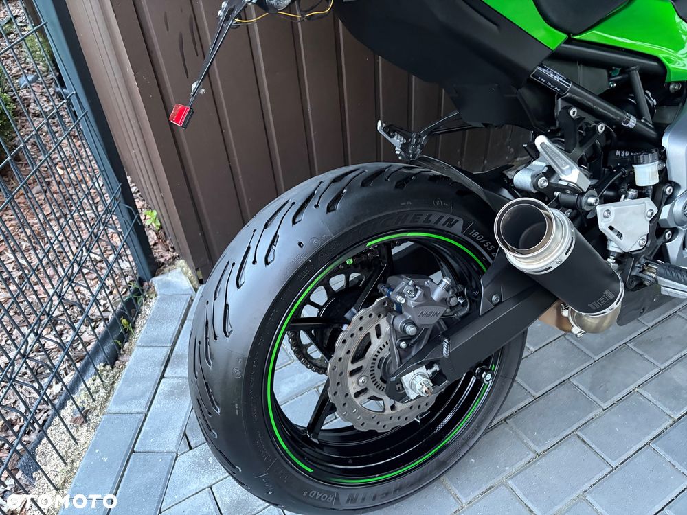 Kawasaki Z 900 - 6