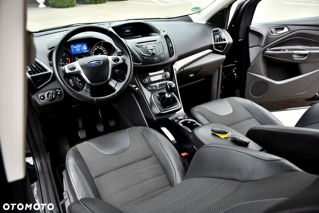 Ford Kuga 2.0 TDCi 4WD Titanium - 29