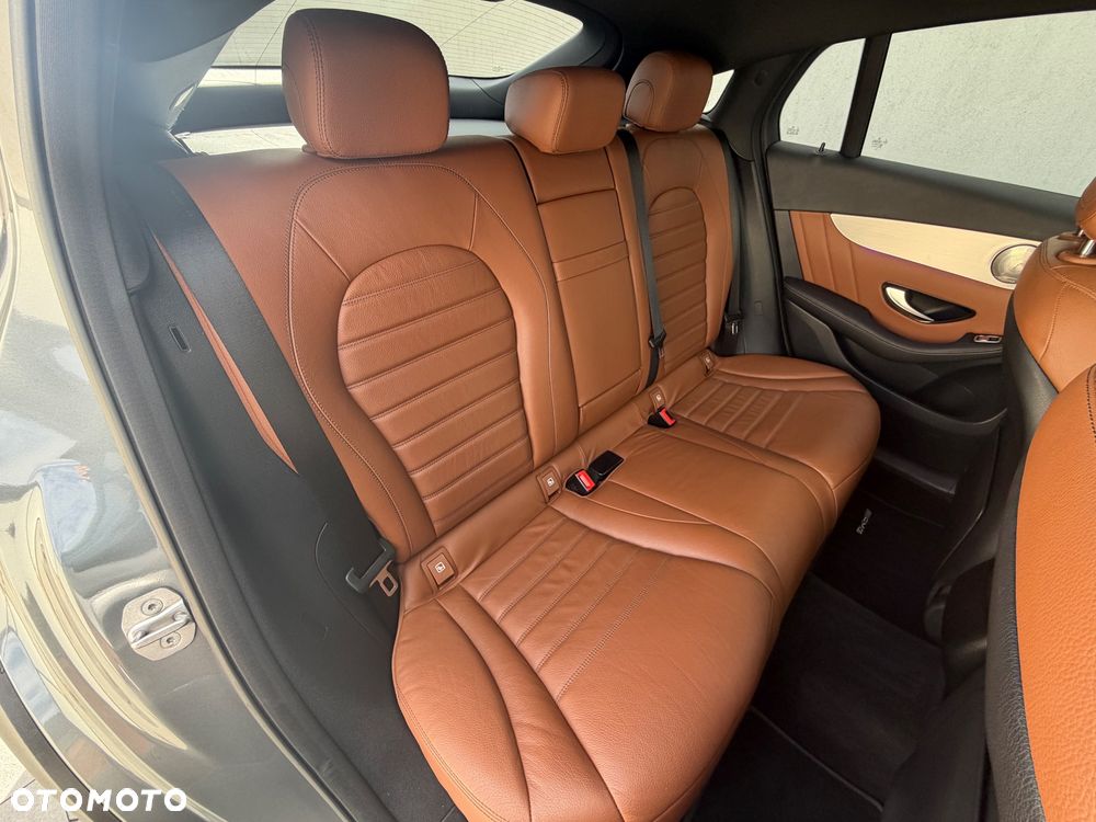 Mercedes-Benz GLC 200 d 4Matic 9G-TRONIC AMG Line - 21