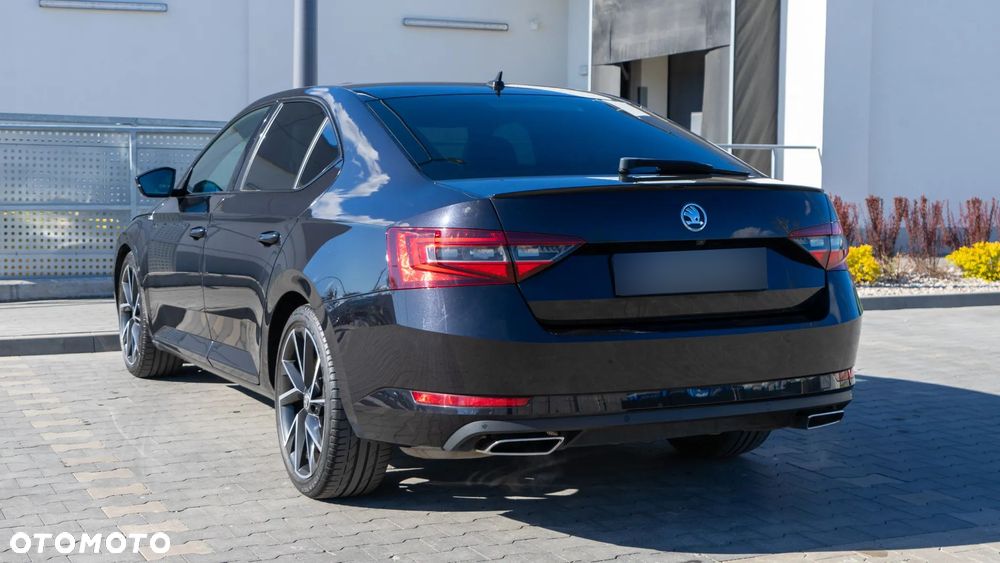Skoda Superb 2.0 TSI 4x4 Sportline DSG - 5