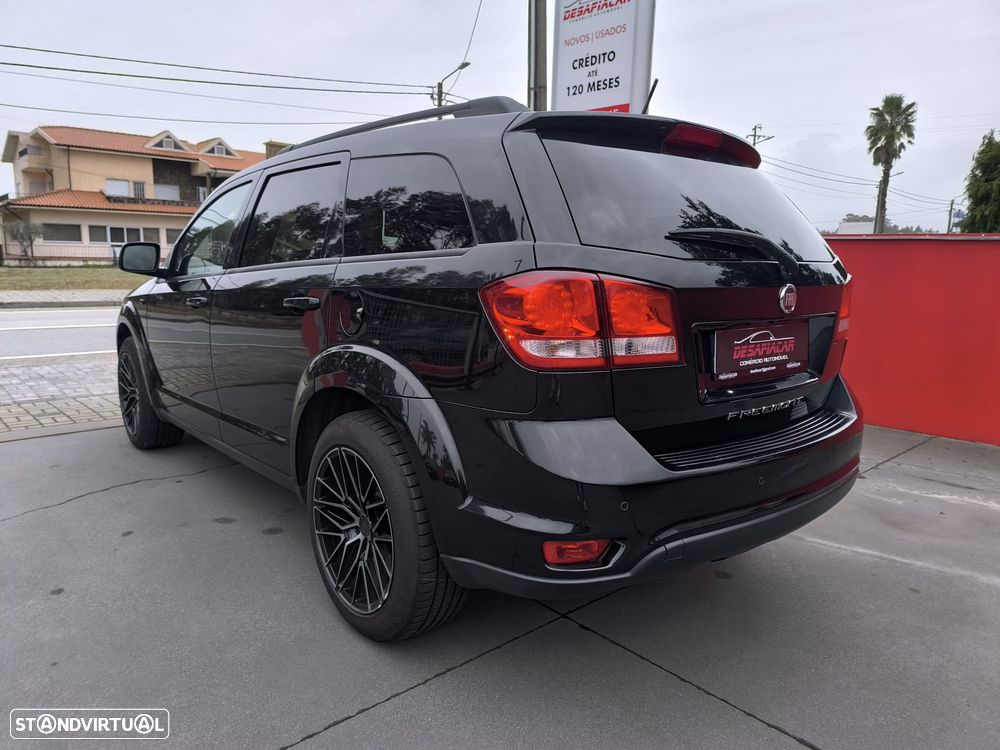 Fiat Freemont 2.0 M-Jet Urban - 14