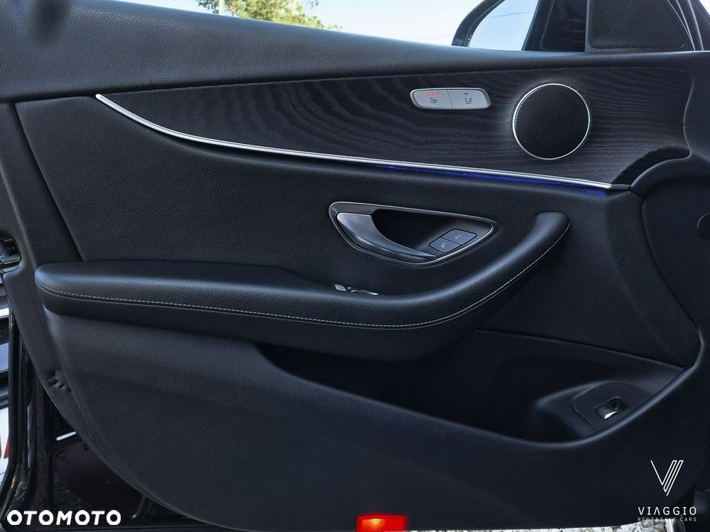 Mercedes-Benz Klasa E 200 d 9G-TRONIC Exclusive - 16