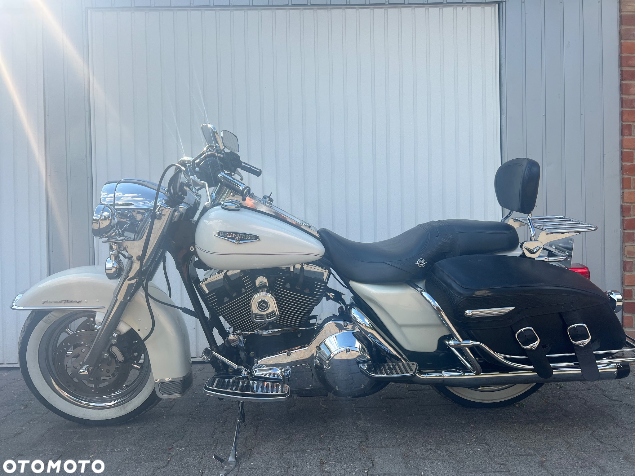 Harley-Davidson Touring Road King - 16