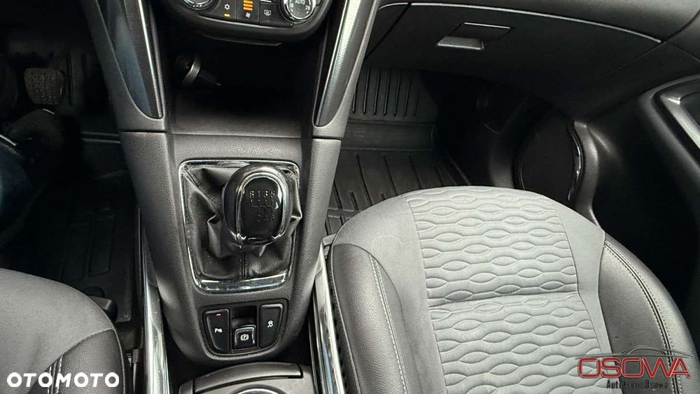 Opel Zafira 1.4 T Cosmo - 25