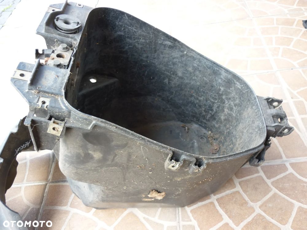 Owiewka osłona obudowa Yamaha Aerox , MBK Nitro 50 - 33