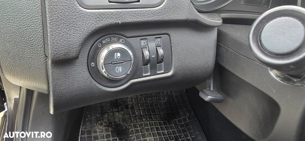 Opel Insignia 1.8 VVA - 10