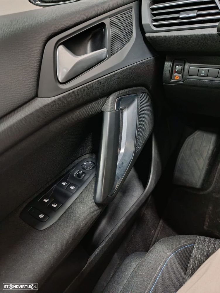 Peugeot 308 SW 1.5 BlueHDi Style - 24