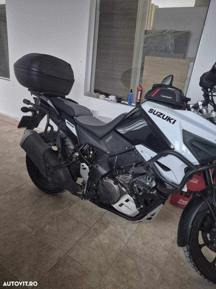 Suzuki V-Strom 1050DE - 13