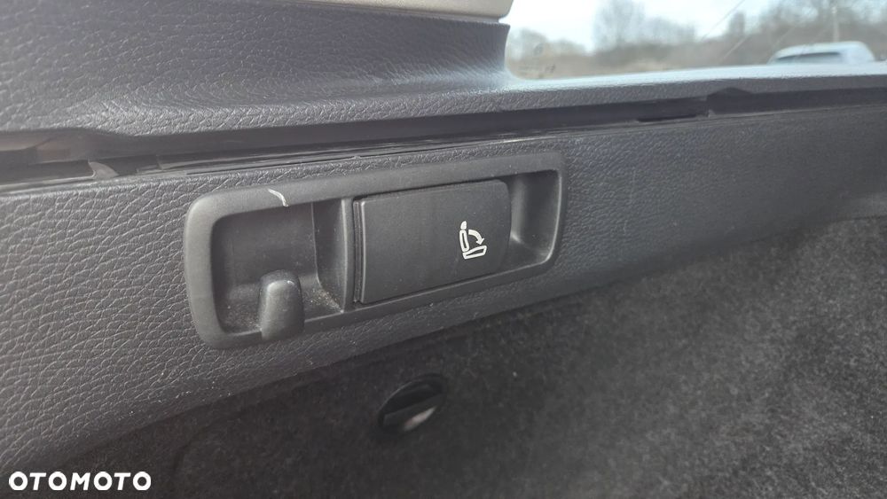 Volkswagen Passat 1.8 TSI Comfortline - 18