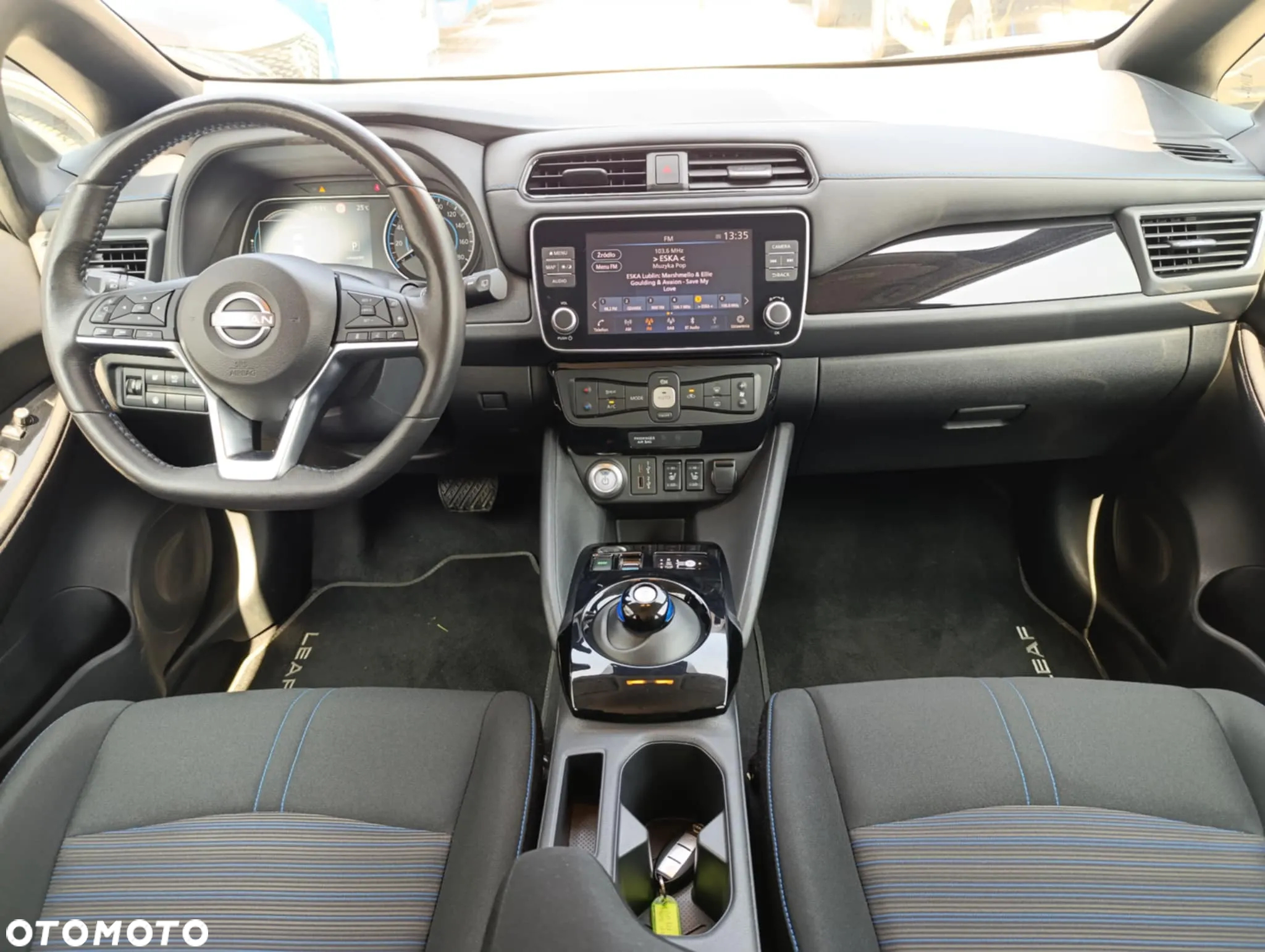 Nissan Leaf 40kWh N-Connecta - 19
