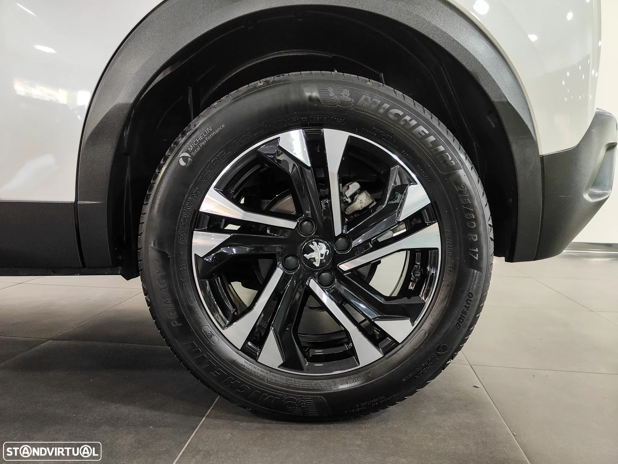 Peugeot 2008 1.2 PureTech Allure - 26