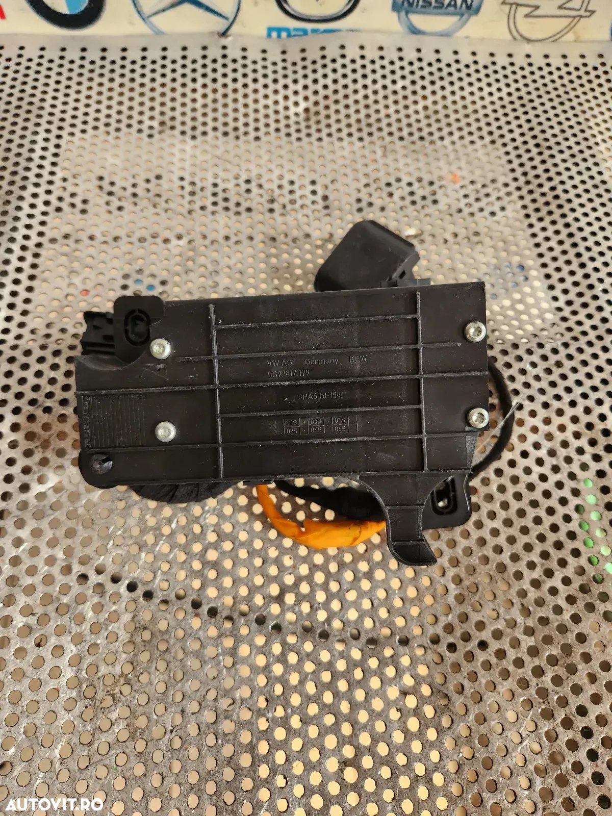 Invertor Tensiune Audi A8 4H D4 Vw Golf 7 VII Cod 4HD - 4