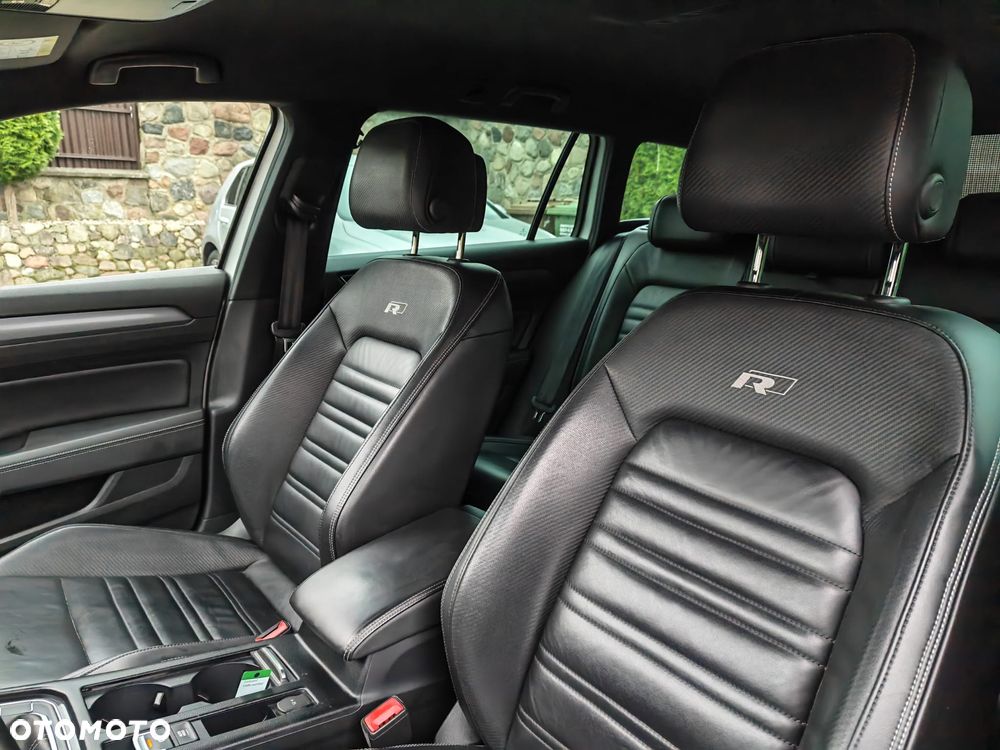 Volkswagen Passat - 19