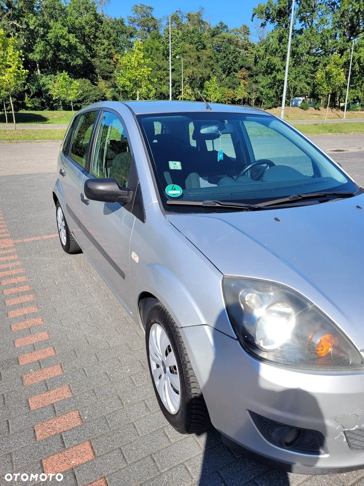 Ford Fiesta 1.4 Ambiente - 4