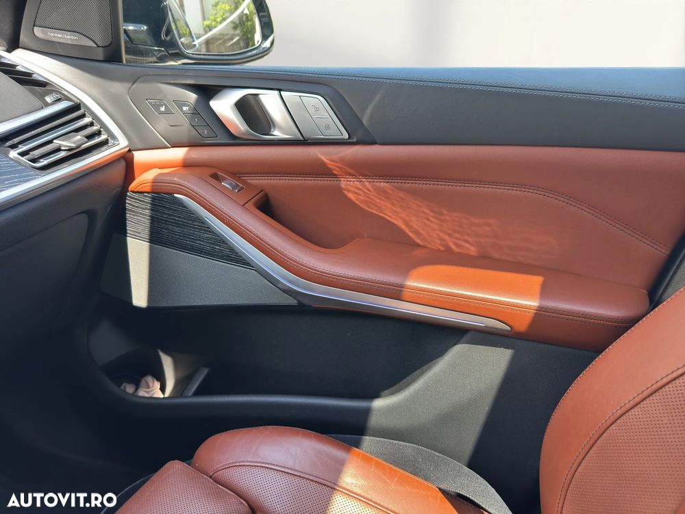 BMW X7 - 16