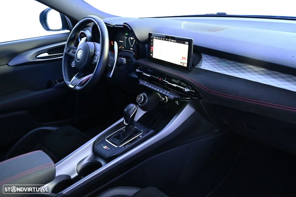 Alfa Romeo Tonale 1.3 Plug-In Hybrid Veloce e-AWD - 23