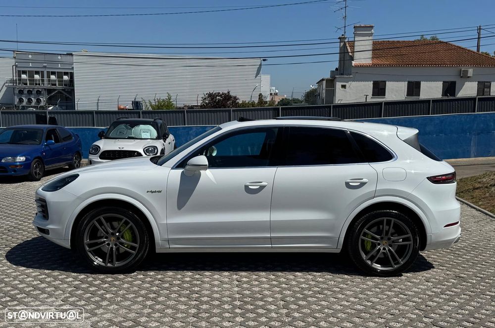 Porsche Cayenne E-Hybrid - 10