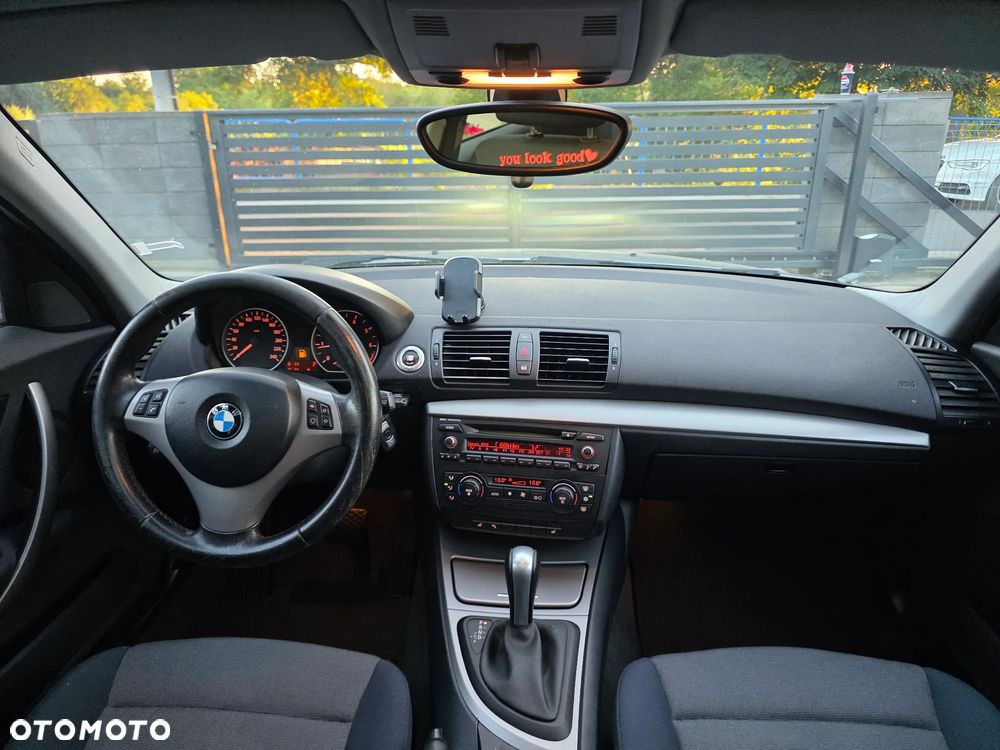 BMW Seria 1 120i - 18