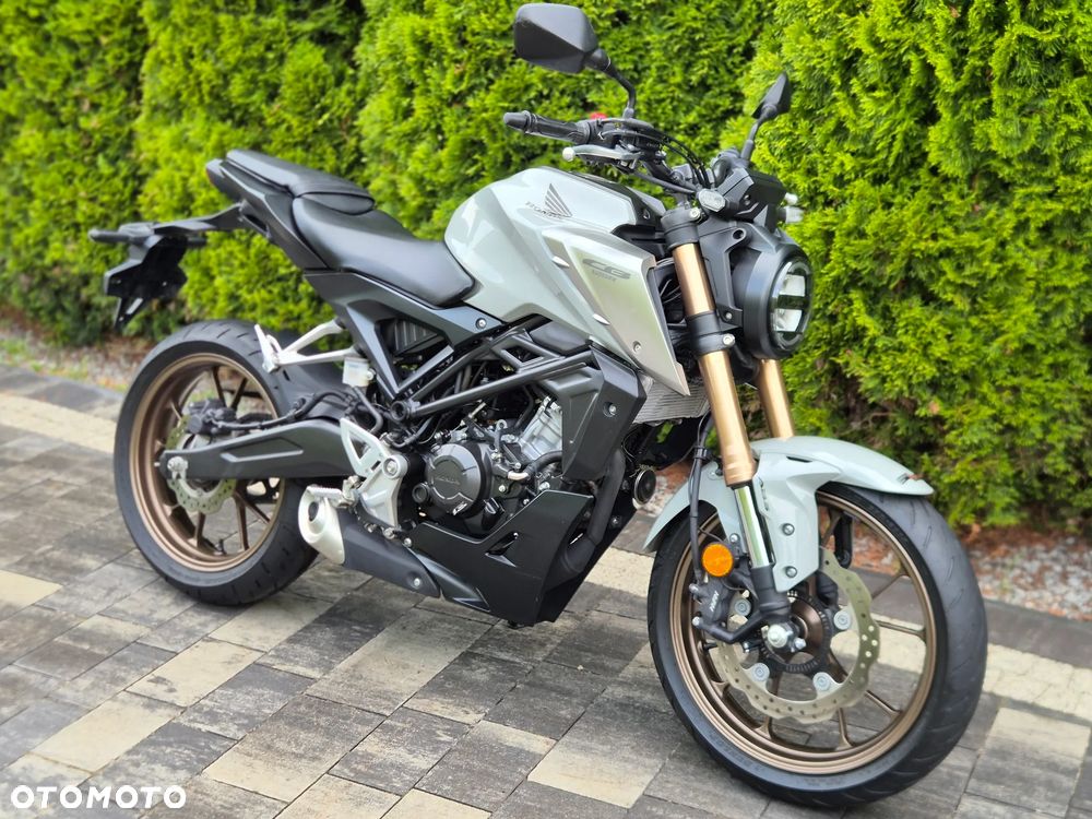 Honda CB - 2