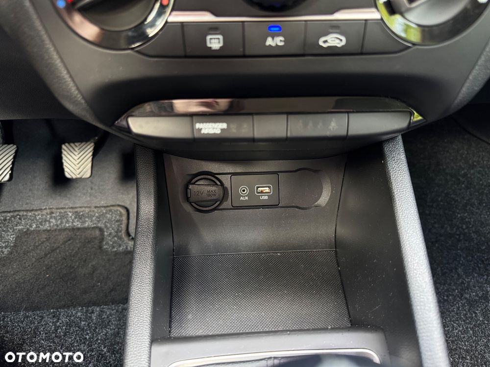Hyundai i20 1.2 Trend - 21