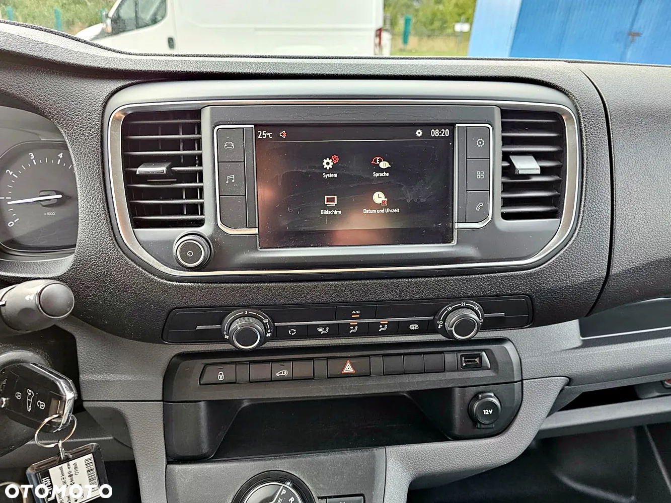 Opel Vivaro - 19