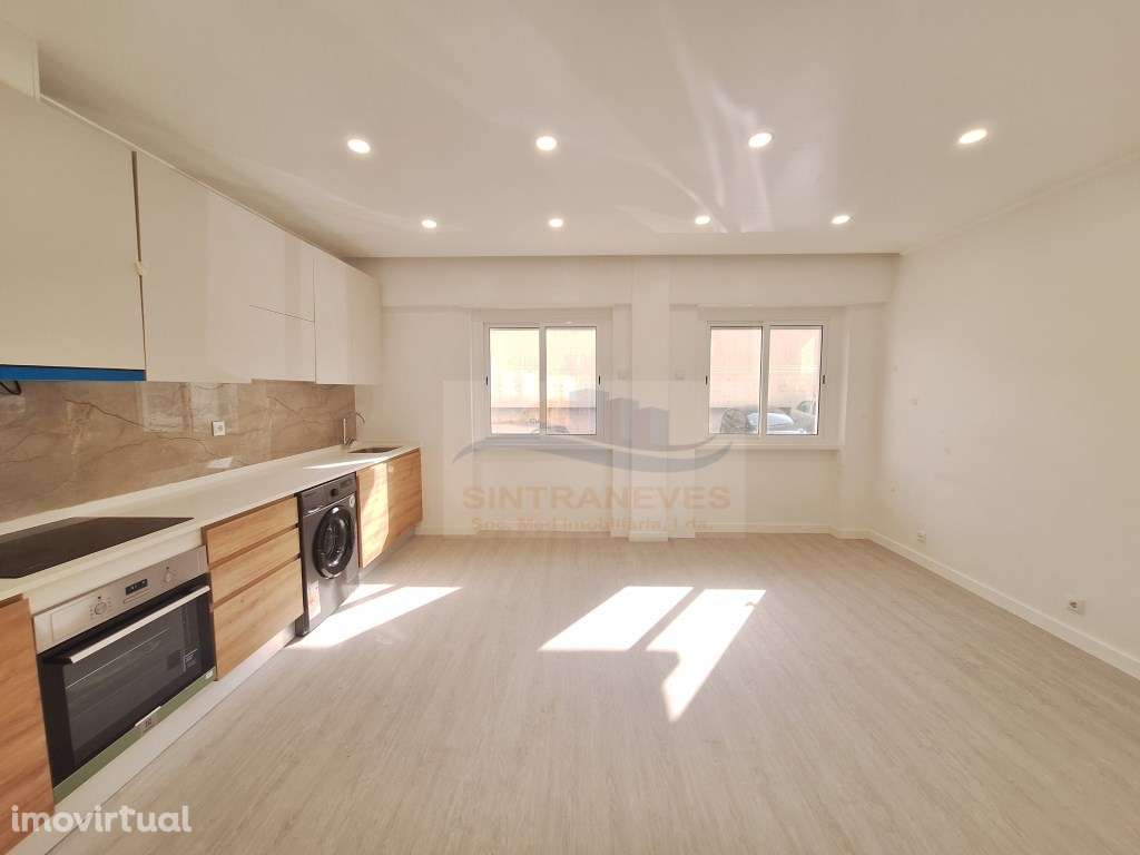 T2 totalmente remodelado, com suite, Damaia - Grande imagem: 2/23