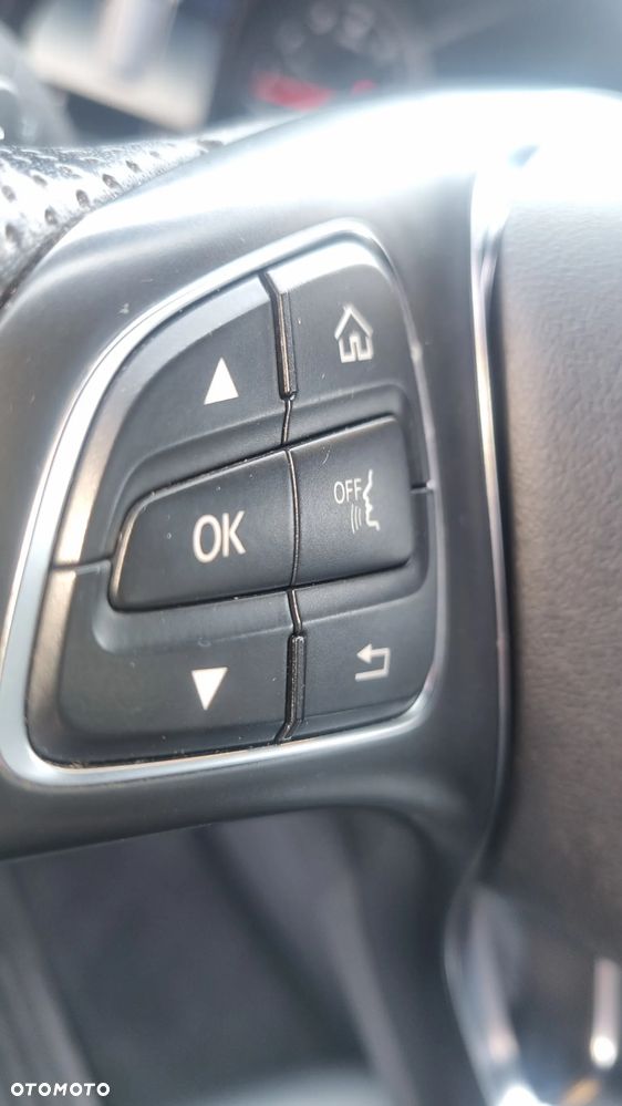 Mercedes-Benz GLC - 19